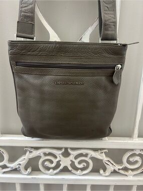 Emporio Armani Gray Pebbled Leather Crossbody Business Flat Messenger Bag